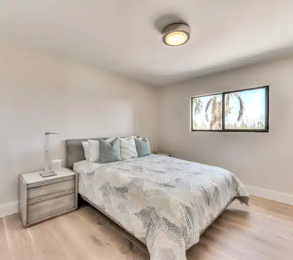 EXQUISITE CONDO STEPS TO THE SAND