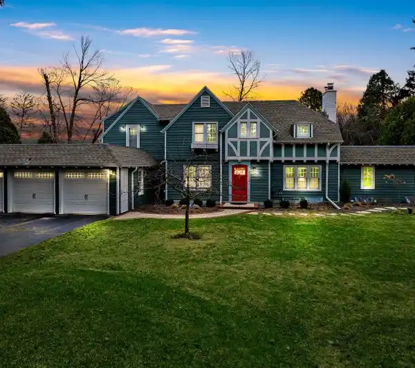 LUXURIOUS TUDOR HOME