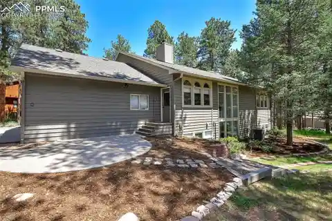 Completely Updated Walk-Out Rancher