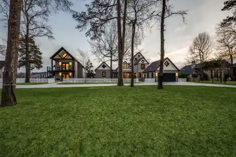 Beautifully Updated Multi-generational Property