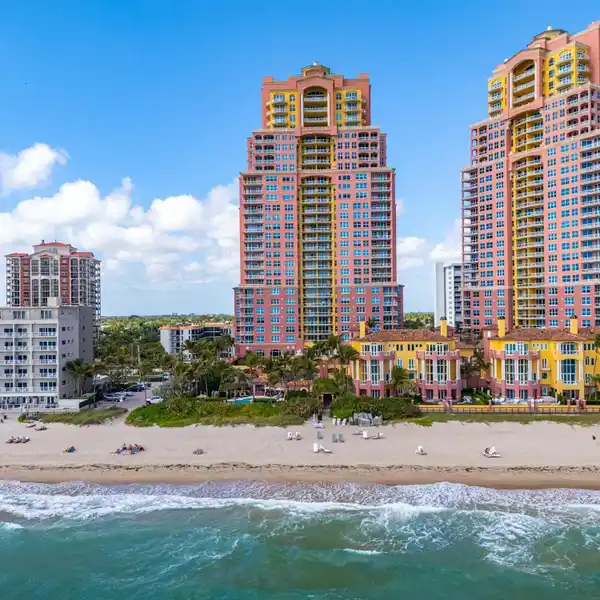 RENOVATED PENTHOUSE AT THE PALMS IN FORT LAUDERDALE