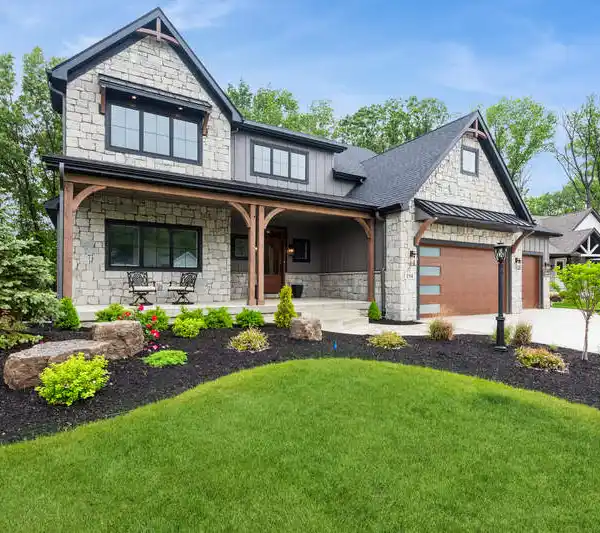 MODERN ELEGANCE IN THE WOODS OF SAGAMORE