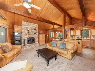 Charming Mountain Retreat