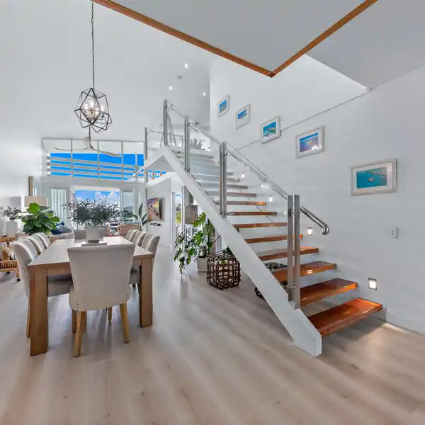 EXCEPTIONAL WATERFRONT PENTHOUSE