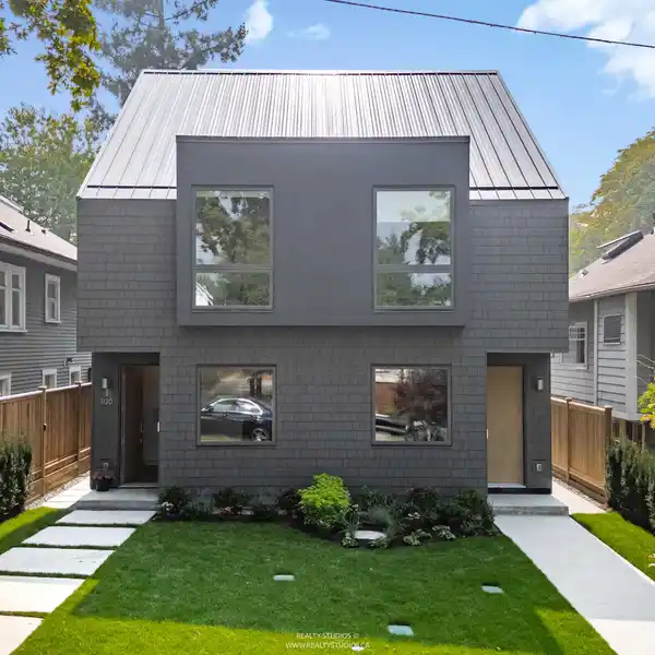 BEAUTIFULLY CRAFTED SIDE-BY-SIDE DUPLEX