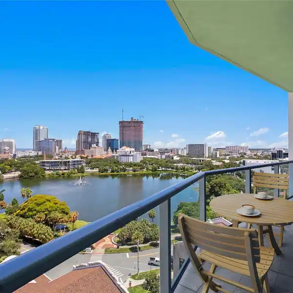 SOPHISTICATED URBAN OASIS WITH MIRROR LAKE VIEWS