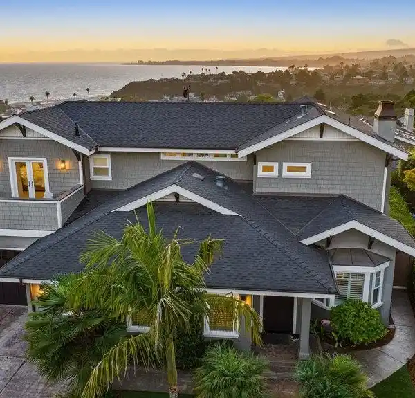 STUNNING COASTAL RETREAT WITH SPECTACULAR OCEAN VIEWS