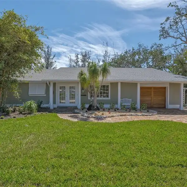 BEAUTIFULLY REMODELED HOME BLENDING COMFORT AND STYLE