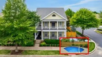 TURNKEY PROVIDENCE HOME WITH HIGH-END FINISHES