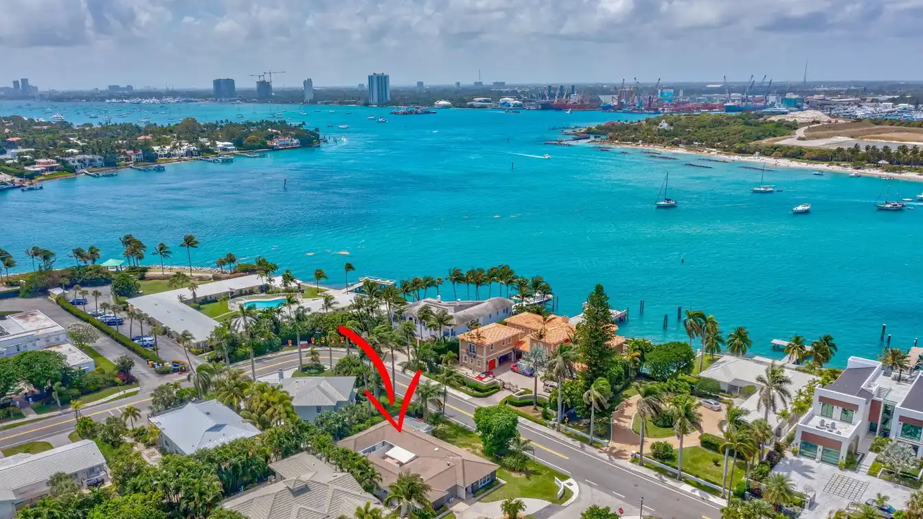 Quaint Palm Beach Shores Home with Waterway Views