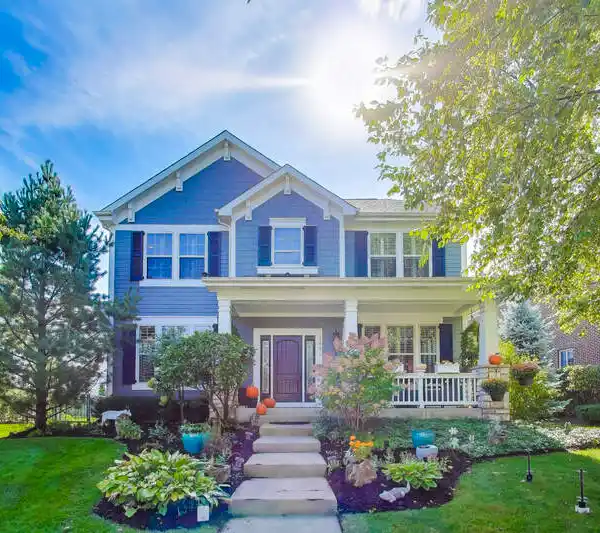 CHARMING ESTATE WITH EXPANSIVE INDOOR-OUTDOOR LIVING