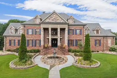 Timeless Architecture Meets Exceptional Craftsmanship