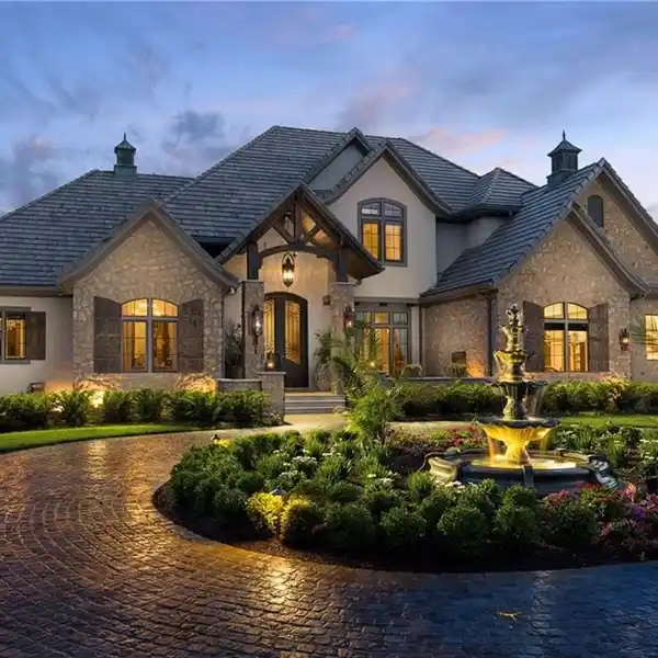 EXCEPTIONAL CUSTOM ESTATE ON OVER SEVEN ACRES