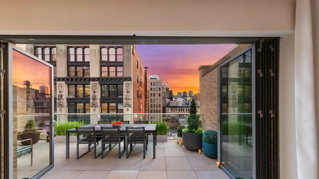 Full-floor Flatiron Sanctuary
