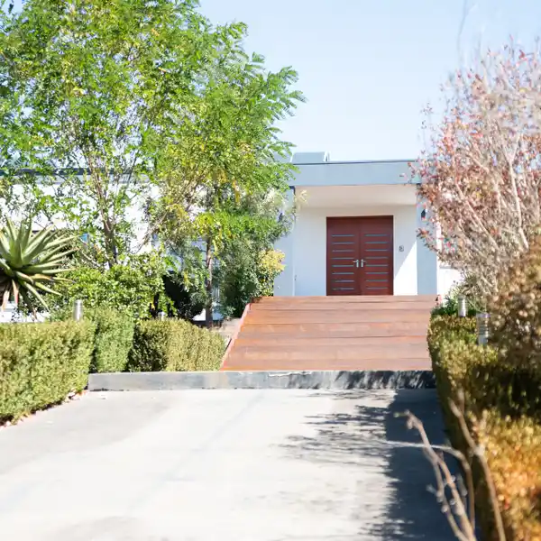 MAGNIFICENT HOME WITH RARE LUXURY AND SPACE