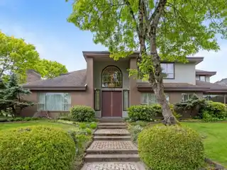 Grand Family Home with Triple Garage