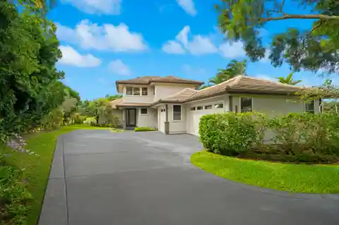 Island Elegance with Panoramic Mountain and Golf Views