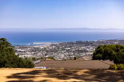 Stunning Ocean and Mountain View Building Site