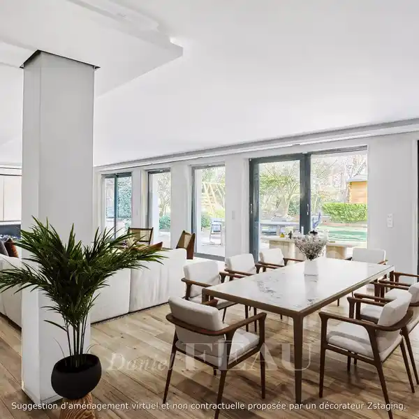 RENOVATED SPLIT-LEVEL APARTMENT