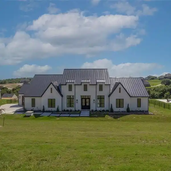 EXQUISITE HOME ON A STUNNING LOT