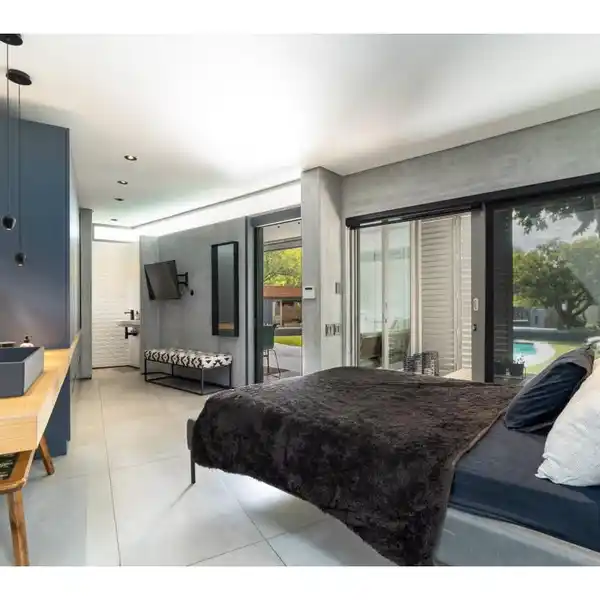 TRANQUIL RETREAT IN VALMARY PARK