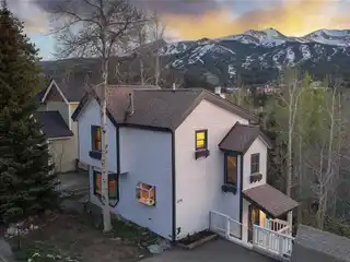 Mountain Retreat with Iconic Breckenridge Views