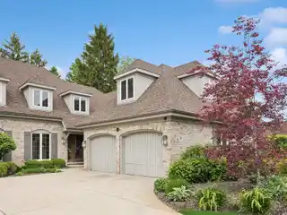 Impeccably Curated Tartan Ridge Townhome