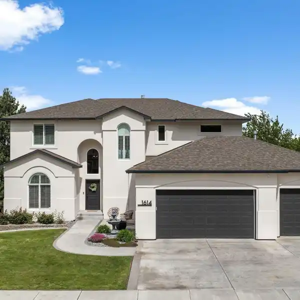 DREAM HOME IN THE HIGHLY SOUGHT-AFTER INSPIRATION ESTATES