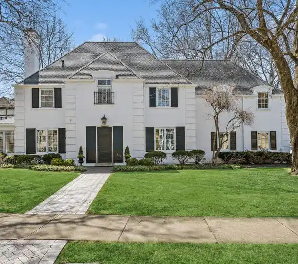 STUNNING FRENCH COLONIAL