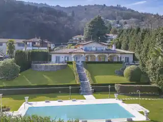 Classic Villa with Modern Tech