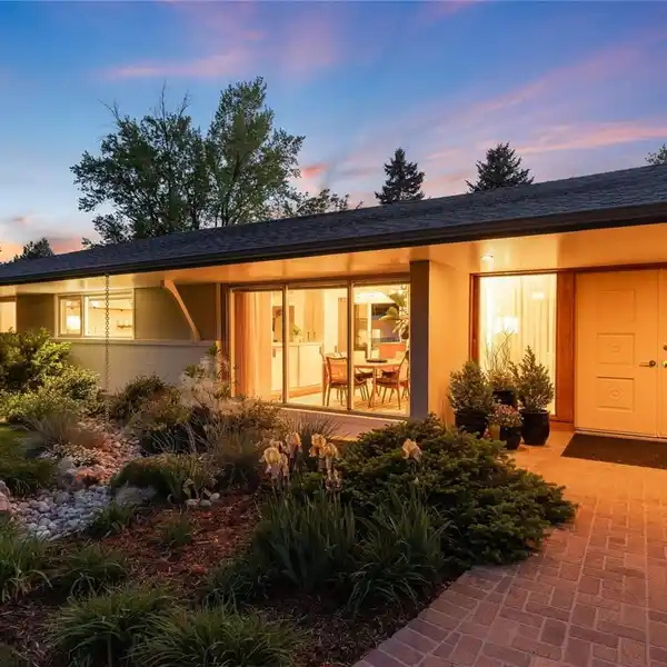 STUNNING RANCH RETREAT WITH LUXE DESIGNER TOUCHES