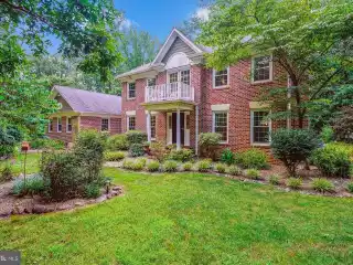 Hidden Gem on Three Serene Acres