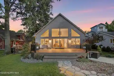 Sunrise Serenity on Sandusky Bay