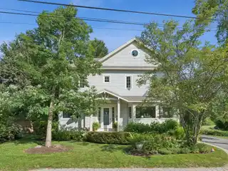 Well-Loved Classic Close to the Coast