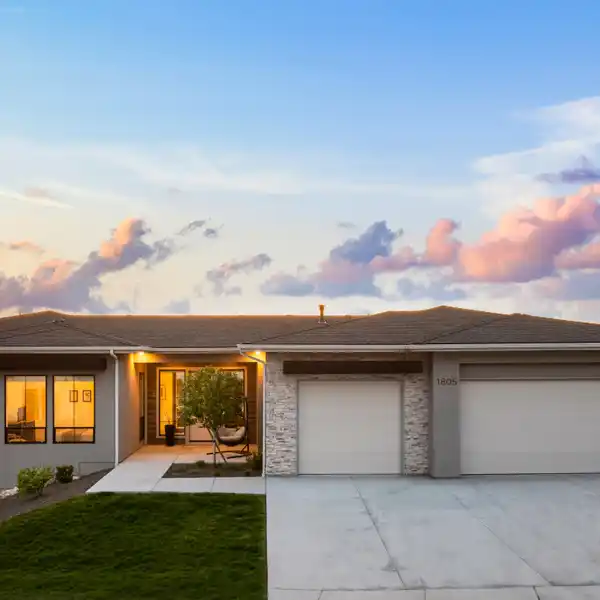 BOULDER POINT BEAUTY WITH ICONIC RIM VIEWS