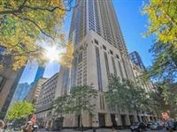 IMMACULATE CONDO STEPS FROM THE MAGNIFICENT MILE