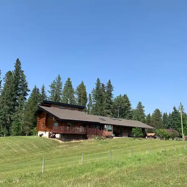 ULTIMATE PRIVATE RETREAT