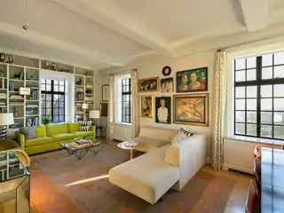 Penthouse a at the Oliver Cromwell