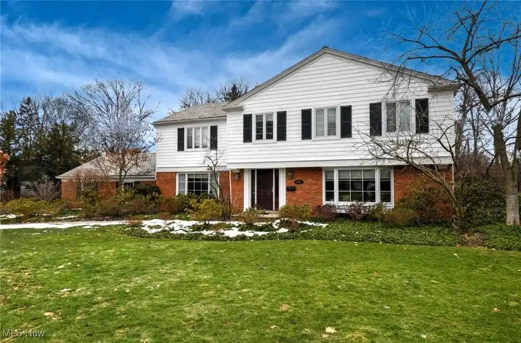 Gracious Colonial Home on a Gorgeous Park-like Lot