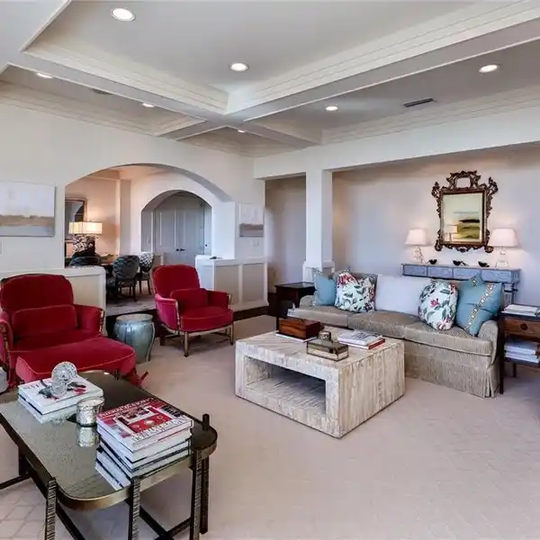 STUNNING CONDO WITH BREATHTAKING VIEWS