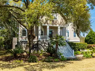 Perfect Blend of Modern Comfort and Lowcountry Elegance