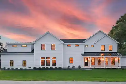 Luxurious Custom Retreat