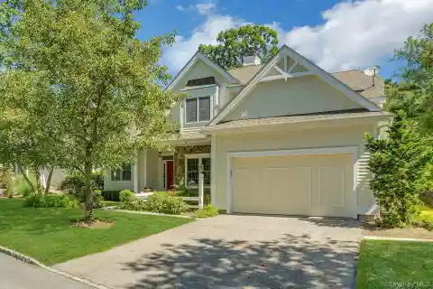 Prime Location in Whippoorwill Ridge