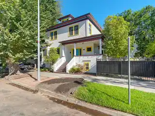 Gorgeous 1912 Craftsman Home in Mansion Flats