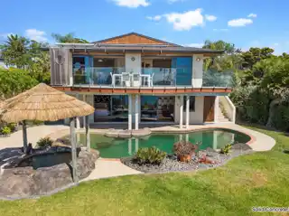 Exceptional Cliff-top Residence