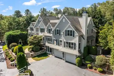 Spectacular Builder's Own Home