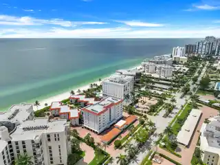 Luxurious Gulf-View Condo