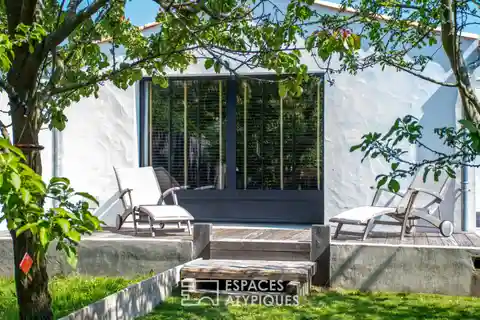 Bold Contemporary Home in the Heart of Noirmoutier Island