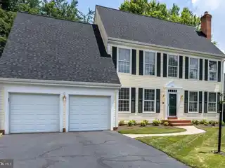 Beautiful Home in Sought-After Dufief Mill Brook
