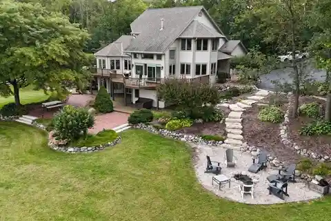 Extraordinary Property with over 57 Acres